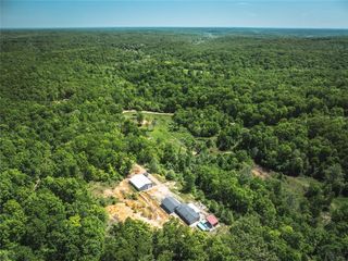 330 Farris Spur, Bourbon, MO 65441