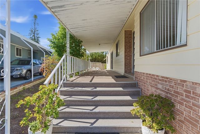 24001 Muirlands 11, Lake Forest, CA 92630