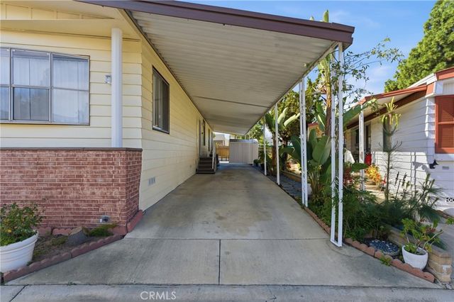 24001 Muirlands 11, Lake Forest, CA 92630