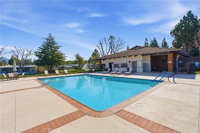 24001 Muirlands 11, Lake Forest, CA 92630