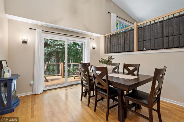 10581 Lake Fall Drive, Eden Prairie, MN 55347