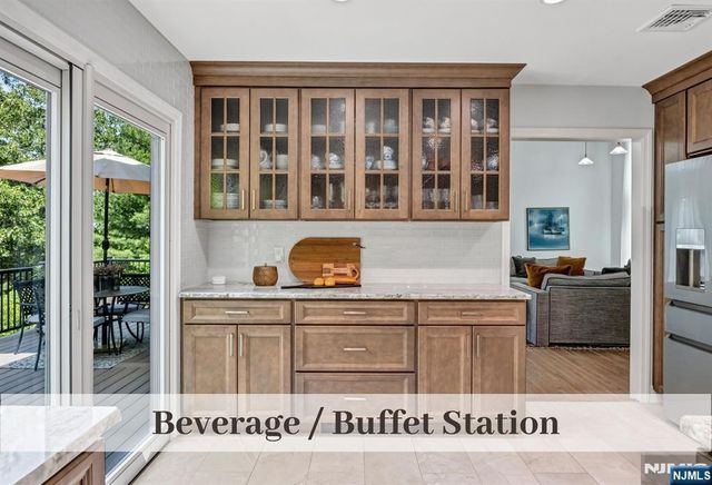 24 Red Rock Court, Ridgewood, NJ 07450