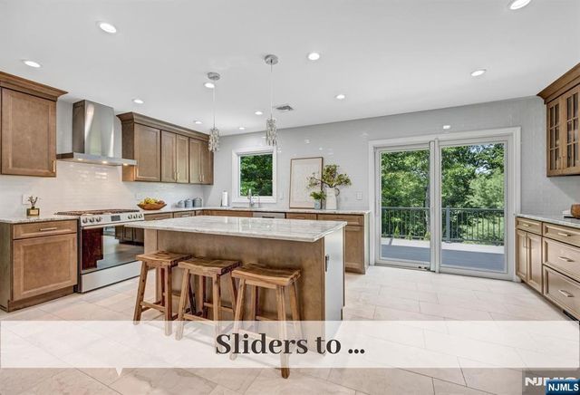 24 Red Rock Court, Ridgewood, NJ 07450