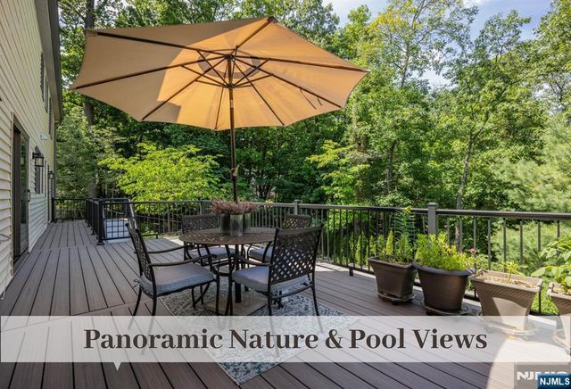 24 Red Rock Court, Ridgewood, NJ 07450