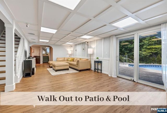 24 Red Rock Court, Ridgewood, NJ 07450