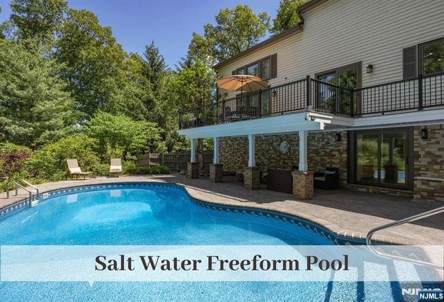 24 Red Rock Court, Ridgewood, NJ 07450