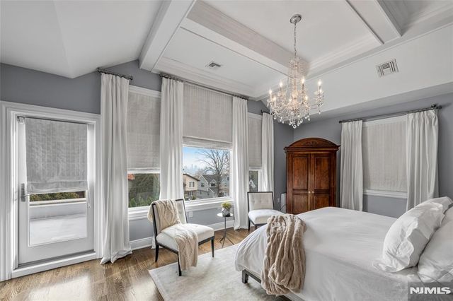 534 Brandon Place, Cliffside Park, NJ 07010