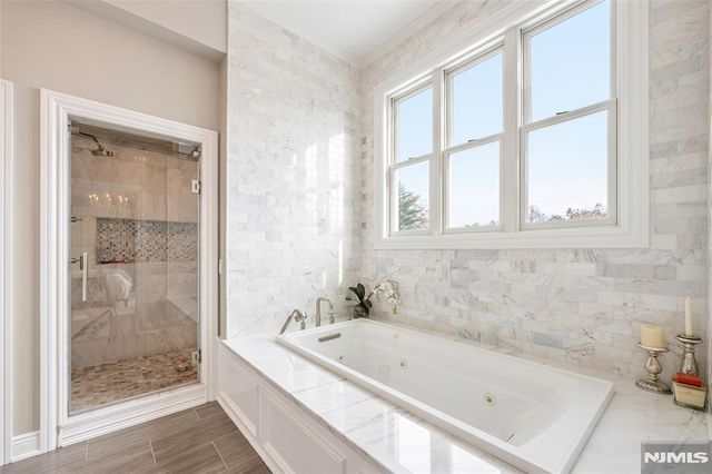 534 Brandon Place, Cliffside Park, NJ 07010