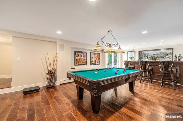 534 Brandon Place, Cliffside Park, NJ 07010