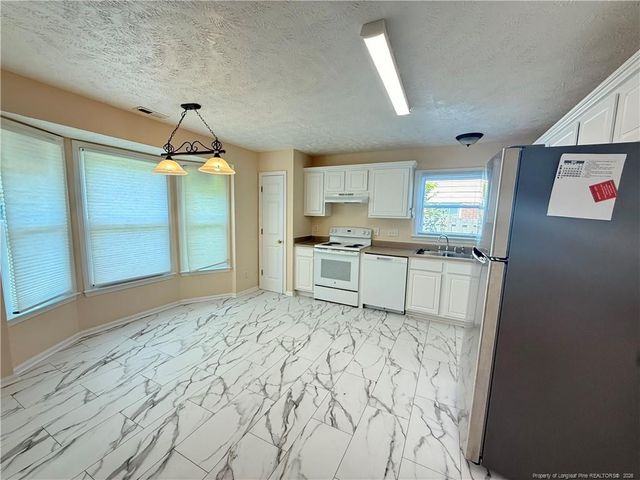 7229 Tollhouse Drive, Fayetteville, NC 28314