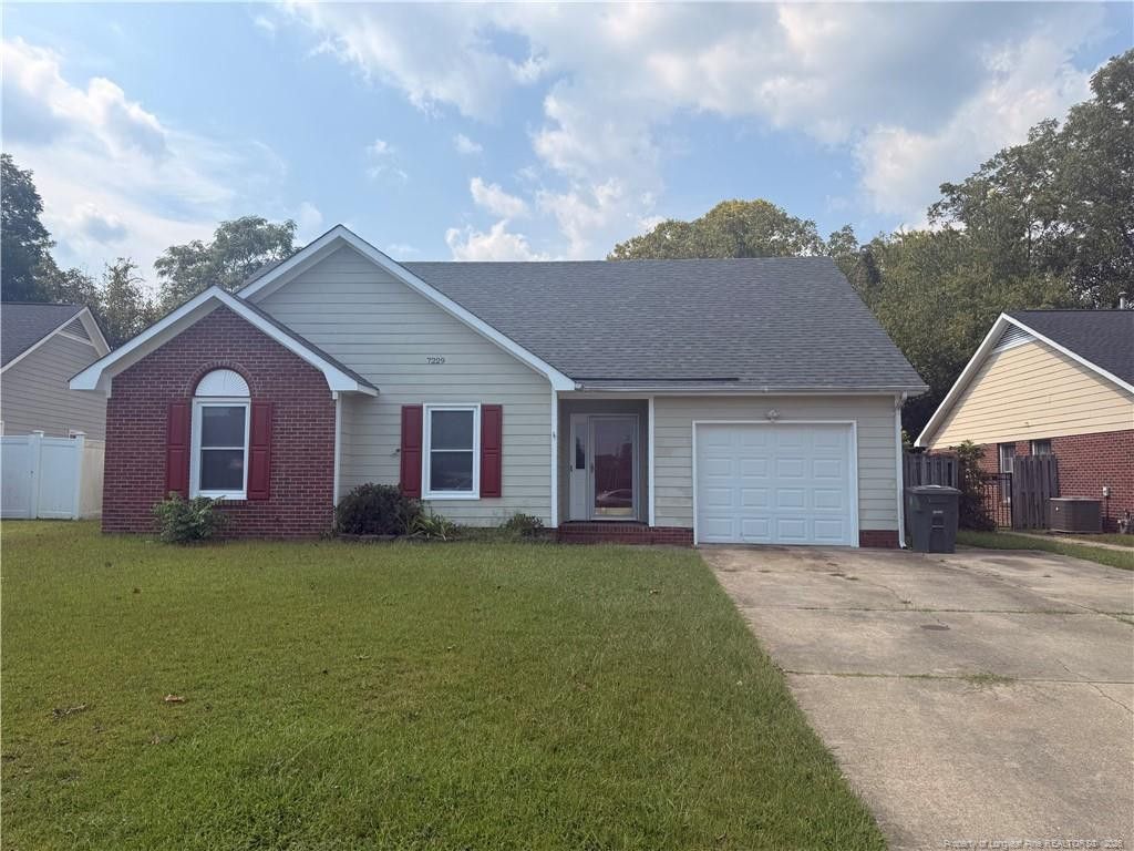 7229 Tollhouse Drive, Fayetteville, NC 28314