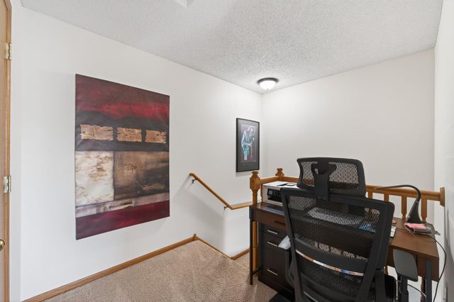 29 Landau Alcove, Woodbury, MN 55125