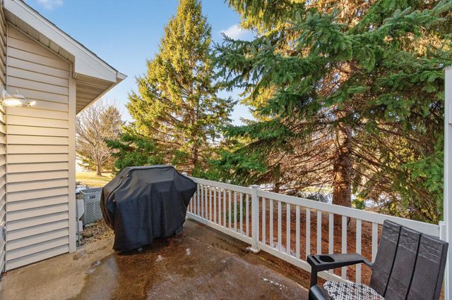 29 Landau Alcove, Woodbury, MN 55125