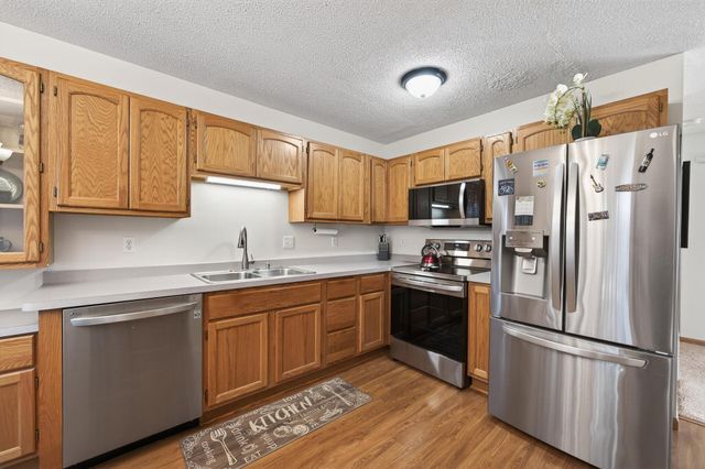 29 Landau Alcove, Woodbury, MN 55125