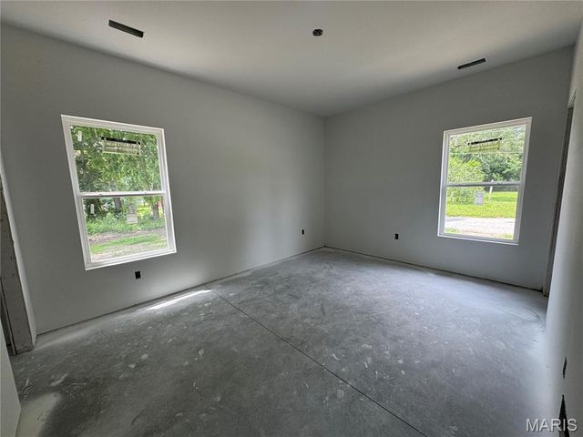 217 S 6th Street, Elsberry, MO 63343