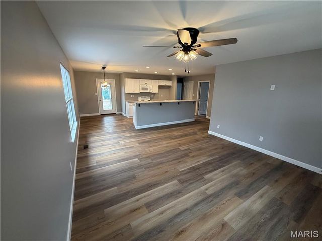 217 S 6th Street, Elsberry, MO 63343
