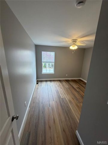 217 S 6th Street, Elsberry, MO 63343