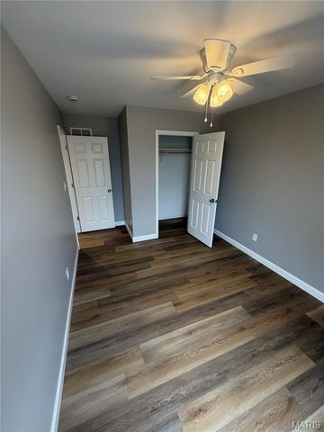 217 S 6th Street, Elsberry, MO 63343