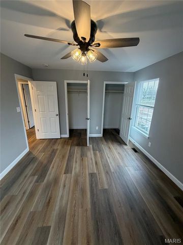 217 S 6th Street, Elsberry, MO 63343