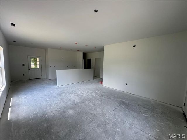 217 S 6th Street, Elsberry, MO 63343