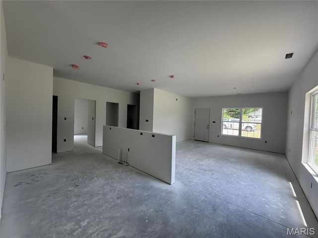 217 S 6th Street, Elsberry, MO 63343