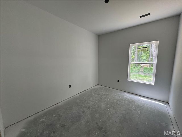 217 S 6th Street, Elsberry, MO 63343