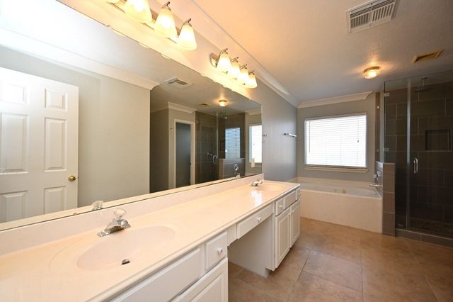 19207 Poplar Trails Lane, Tomball, TX 77375