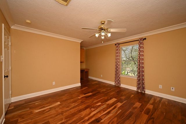 19207 Poplar Trails Lane, Tomball, TX 77375