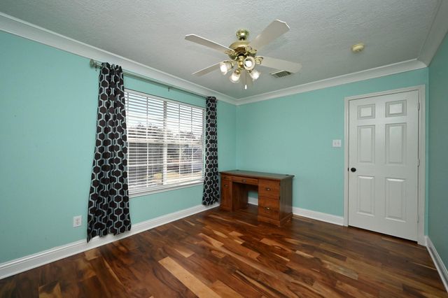 19207 Poplar Trails Lane, Tomball, TX 77375