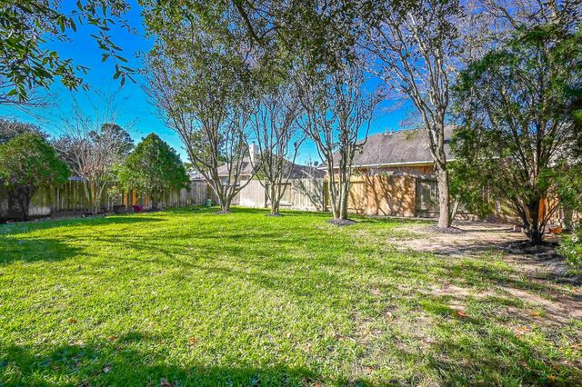 19207 Poplar Trails Lane, Tomball, TX 77375