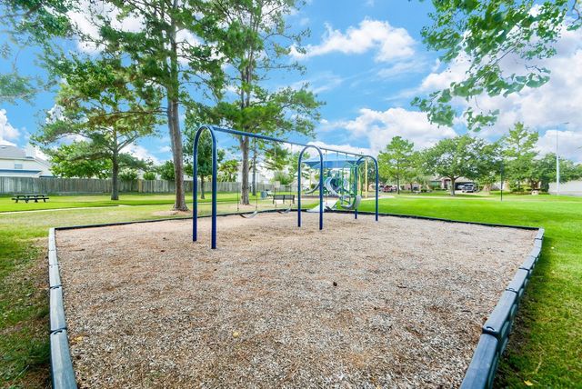 19207 Poplar Trails Lane, Tomball, TX 77375
