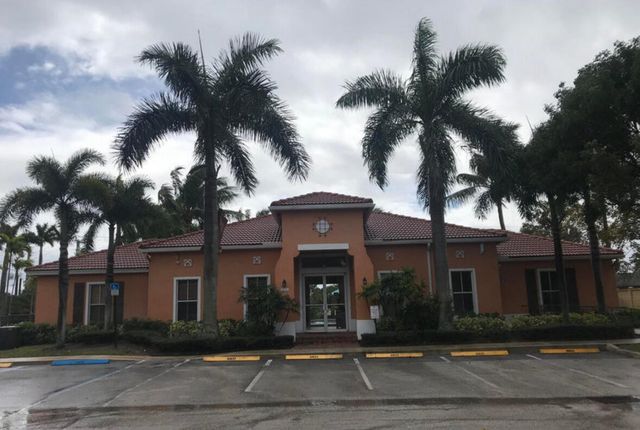 3545 Forest Hill Boulevard 2, West Palm Beach, FL 33406