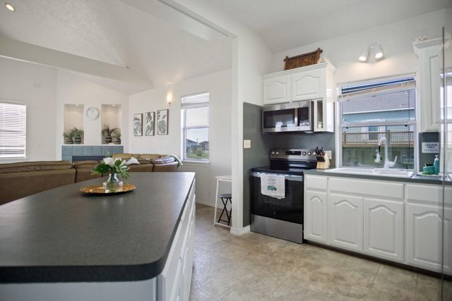 836 Eastview, Crystal Beach, TX 77650