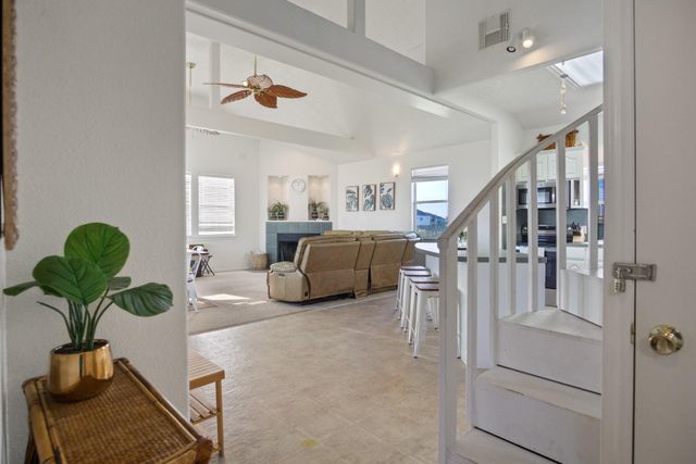 836 Eastview, Crystal Beach, TX 77650