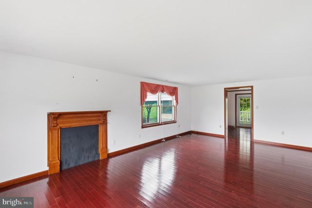4407 INDIAN RUN RD, Amissville, VA 20106