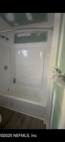 7942 RONDO Avenue, Jacksonville, FL 32219