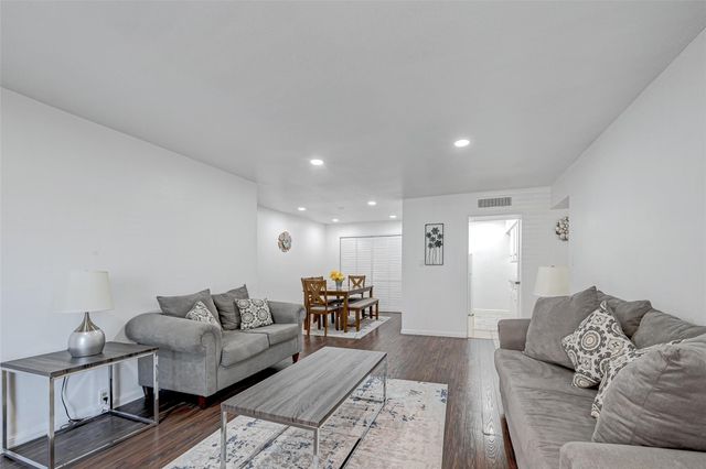 5863 Inwood Drive 3, Houston, TX 77057