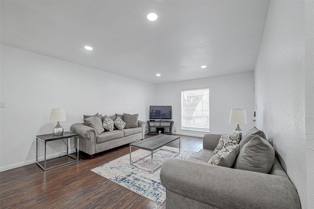 5863 Inwood Drive 3, Houston, TX 77057