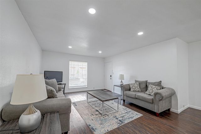 5863 Inwood Drive 3, Houston, TX 77057