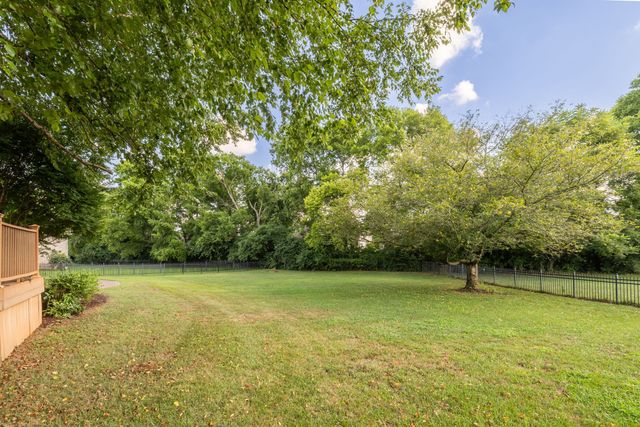 216 Grandview Cir, Gallatin, TN 37066