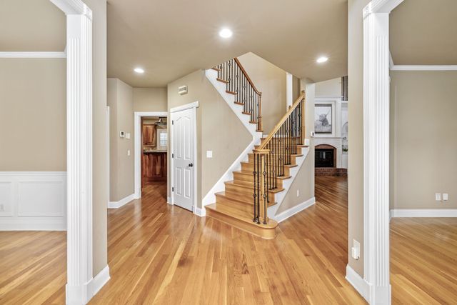 216 Grandview Cir, Gallatin, TN 37066