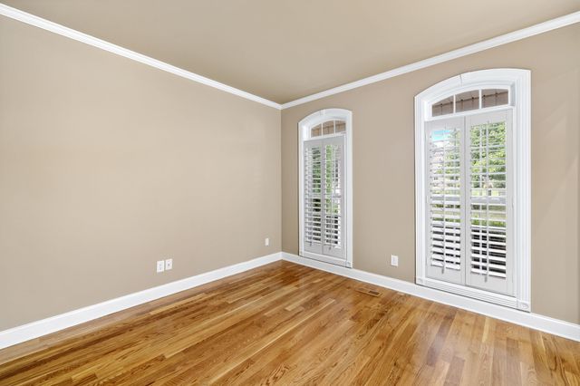 216 Grandview Cir, Gallatin, TN 37066