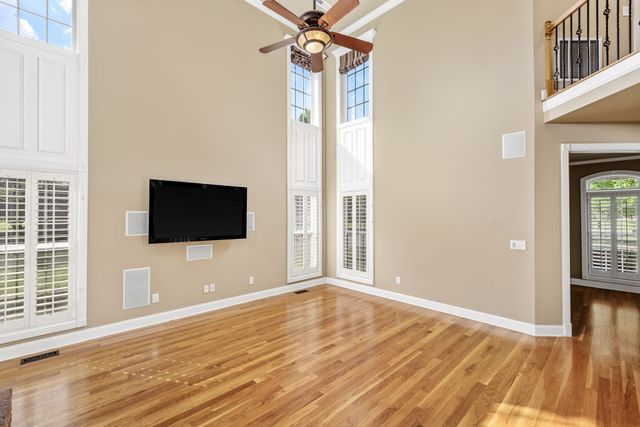 216 Grandview Cir, Gallatin, TN 37066