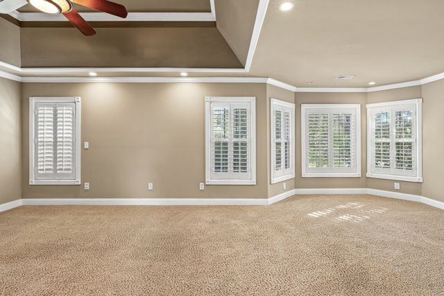 216 Grandview Cir, Gallatin, TN 37066