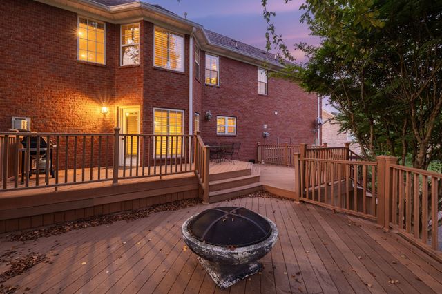 216 Grandview Cir, Gallatin, TN 37066