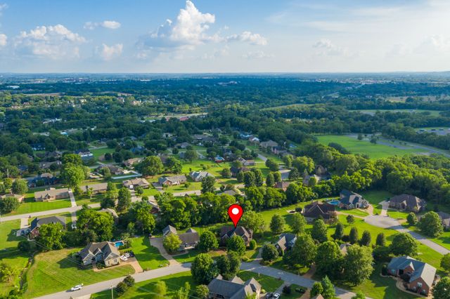 216 Grandview Cir, Gallatin, TN 37066