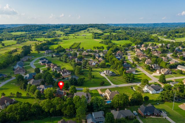 216 Grandview Cir, Gallatin, TN 37066