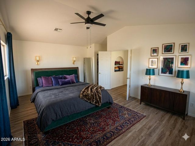8034 W PARADISE Drive, Peoria, AZ 85345