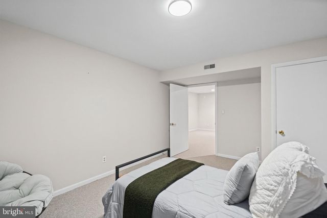 6 STONE GATE CT, Pikesville, MD 21208