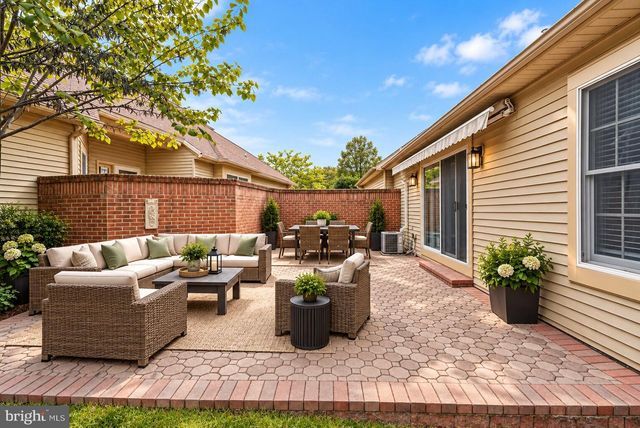 6 STONE GATE CT, Pikesville, MD 21208